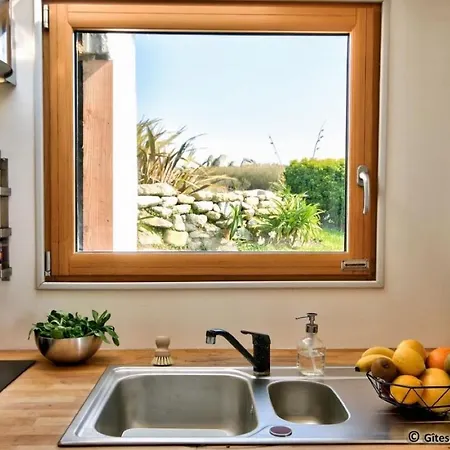 Gîte Le pied à terre Kerlouan Extérieur photo