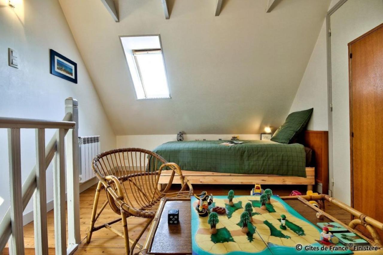 Le Pied A Terre *